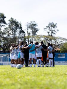 feminino:-veja-fotos-do-aquecimento-das-jogadoras-do-vasco-antes-do-jogo-contra-o-taubate