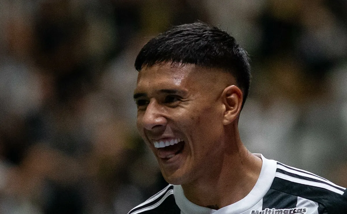 santos-vai-derrubar-transferban-ate-sexta-feira-e-zaracho,-ex-atletico-mg,-entra-na-mira-do-clube