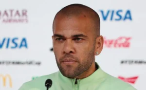 de-idolos-a-casos-de-policia:-20-jogadores-de-futebol-famosos-que-ja-foram-presos