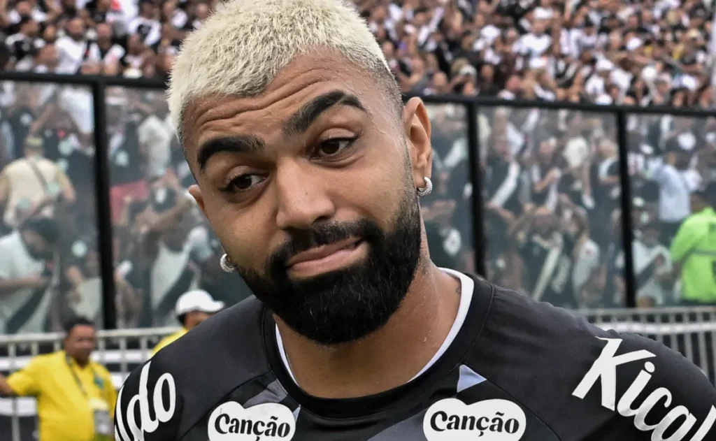 gabigol-provoca-torcida-do-vasco-apos-vitoria-do-santos:-“flamenguista-ganhando-aqui”