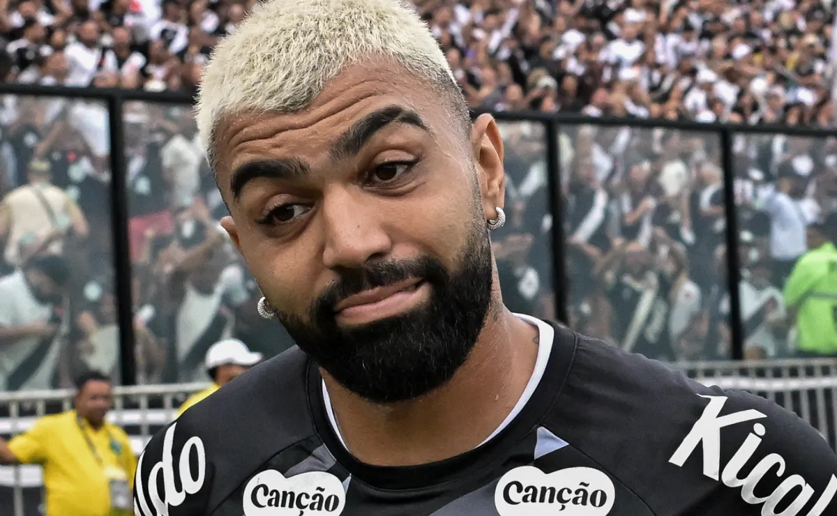 gabigol-provoca-torcida-do-vasco-apos-vitoria-do-santos:-“flamenguista-ganhando-aqui”