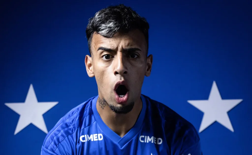 lucho-rodriguez-deixa-assistencia-na-estreia-e-cruzeiro-vence-corinthians-por-2-a-1