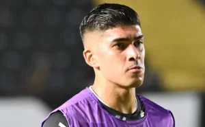santos-pede-r$-20-milhoes-ao-atlas-mex-por-adonis-frias-e-troca-por-martirena-pode-melar