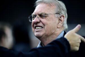 especulado-no-vasco,-memphis-depay-renova-com-o-corinthians
