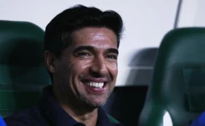 abel-ferreira-nao-deve-ser-demitido-pelo-palmeiras-apos-uma-eliminacao