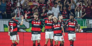 libertadores:-flamengo-elimina-cruzeiro-e-mantem-vivo-sonho-do-penta