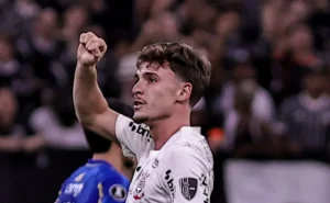 bidon-marca-e-corinthians-e-se-classifica-na-libertadores-contra-rosario-central-com-um-a-menos