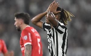 botafogo-vence-cienciano,-mas-nao-tira-desvantagem-e-cai-nas-oitavas-da-copa-sul-americana