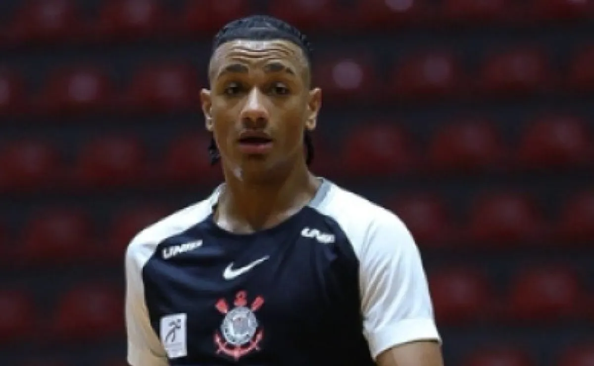 fernando-diniz-aprova-maicon-do-futsal-do-corinthians-e-ala-pode-reforcar-equipe