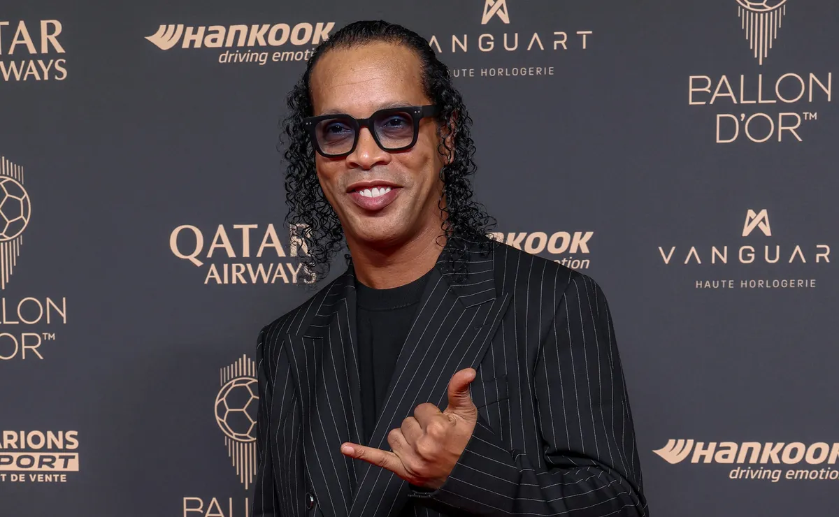ronaldinho-gaucho-volta-ao-futebol-aos-46-anos-e-e-apresentado-pelo-ravenna,-da-italia