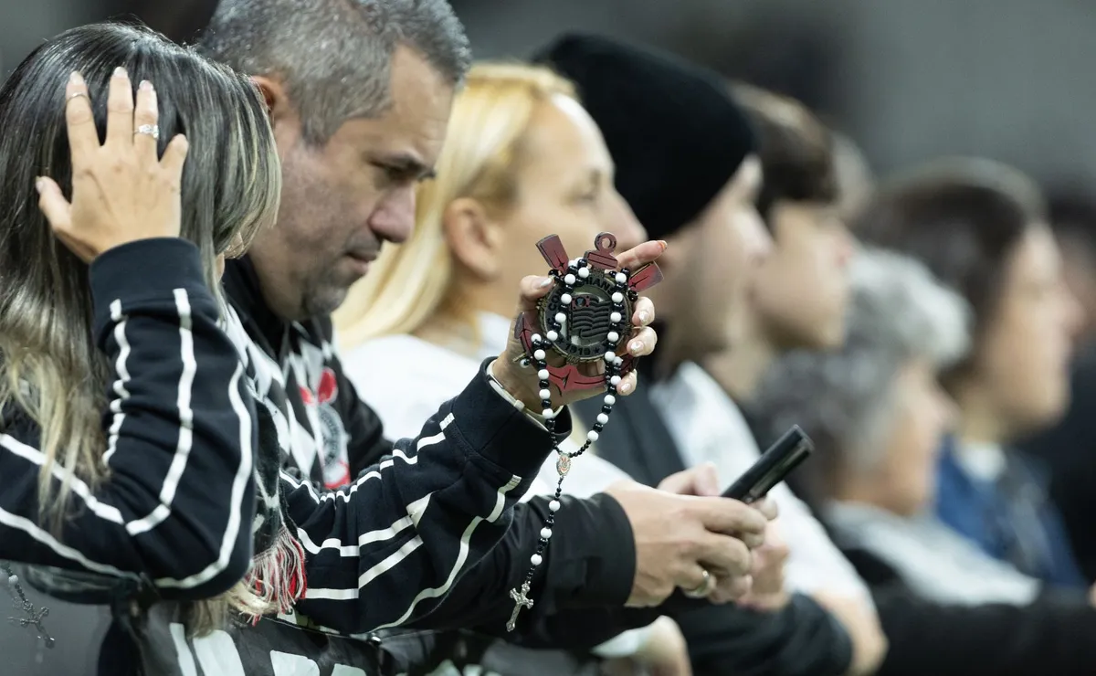 opiniao:-a-torcida-do-corinthians-tem-algo-que-nao-cabe-em-nenhuma-apresentacao-de-sala