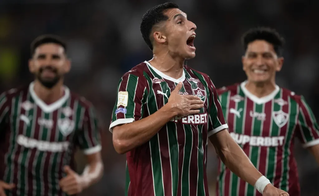 fluminense-conta-com-brilho-de-marcao-e-gols-pelo-alto-para-virar-sobre-o-remo-no-maracana