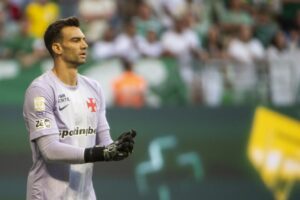 veja-entrevista-de-leo-jardim-apos-a-derrota-do-vasco-para-o-palmeiras-em-sao-paulo