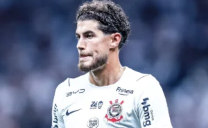 opiniao:-chega-de-pedro-raul-de-titular-no-corinthians,-fernando-diniz