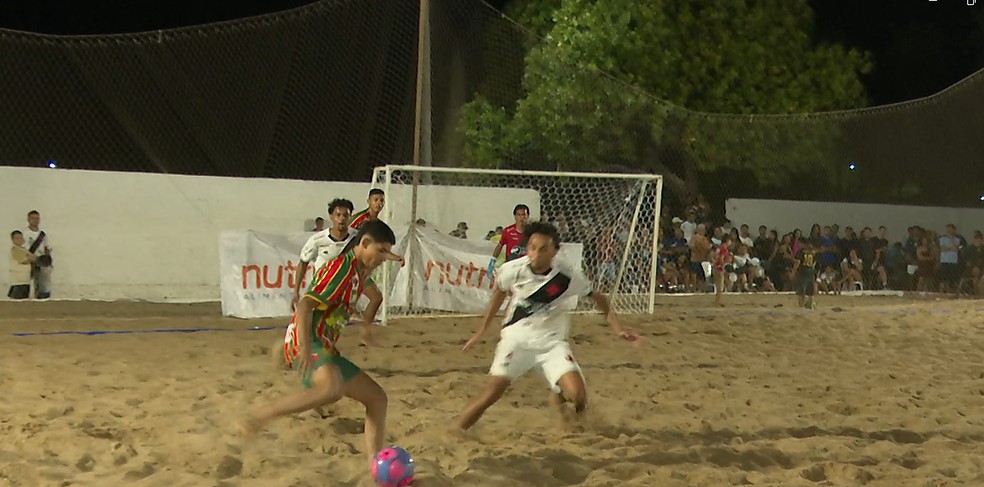 beach-soccer:-vasco-vence-o-sampaio-corre-nos-penaltis-a-em-amistoso