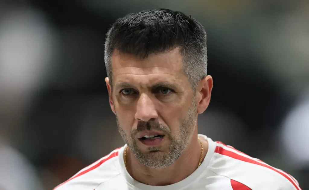 opiniao:-inter-e-gremio-podem-ser-rebaixados,-e-os-dois-ainda-precisam-reagir