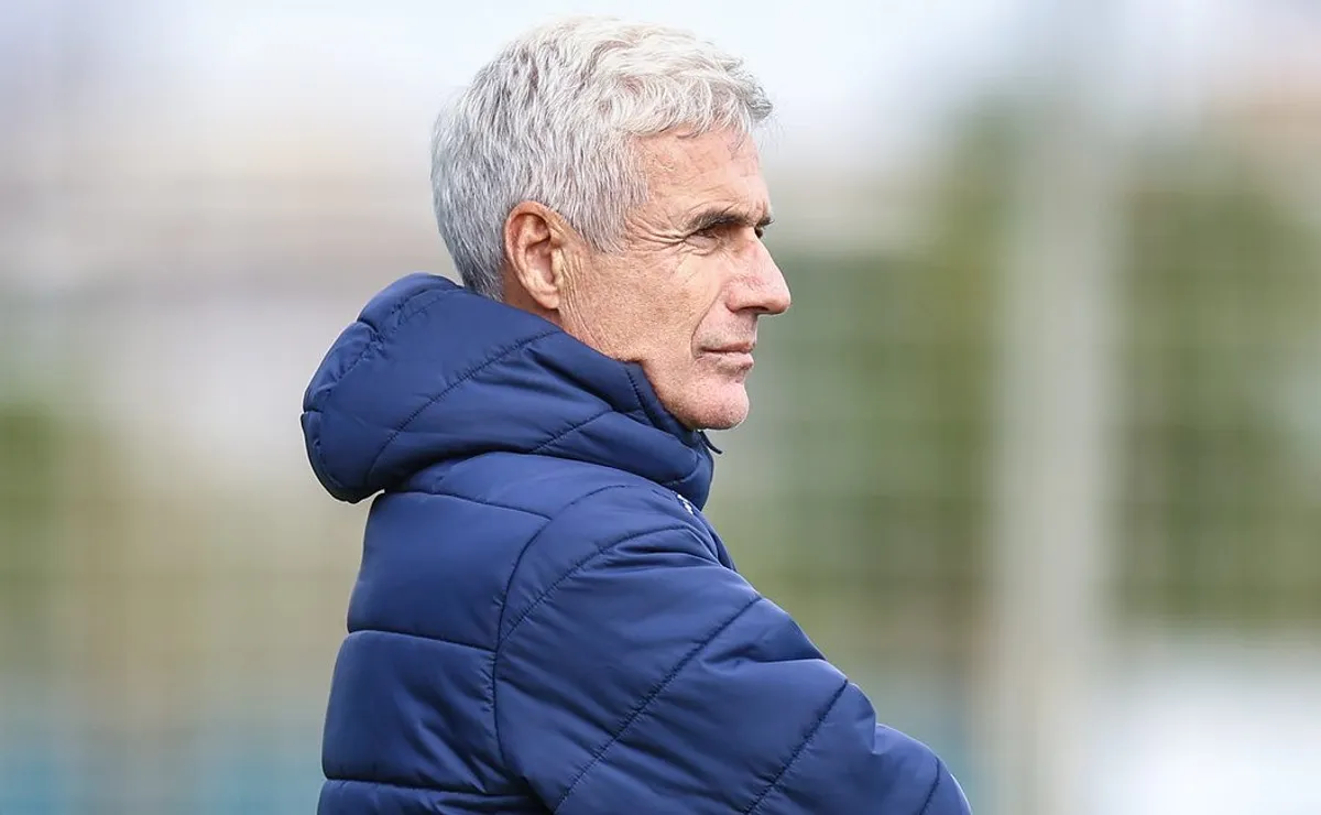 luis-castro-enfrenta-no-gremio-mesma-crise-tatica-vivida-no-inter-em-duelo-na-copa-do-brasil