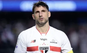 sao-paulo-sem-calleri:-dorival-tem-3-nomes-para-o-setor-e-cartada-com-novo-esquema-tatico