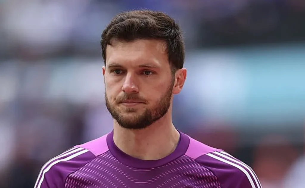 torino-fecha-com-lucas-perri,-ex-botafogo,-por-emprestimo-junto-ao-leeds-united