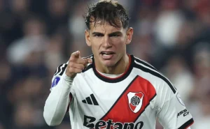flamengo-abre-negociacao-com-o-river-plate-para-contratacao-do-centroavante-joaquin-freitas