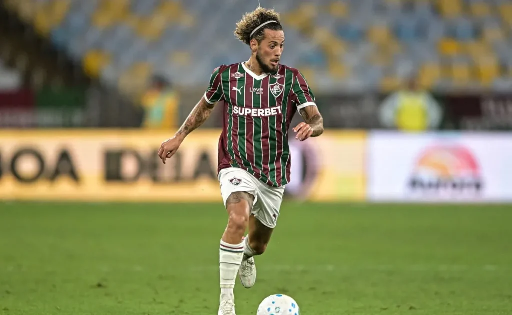 guga-volta-ao-fluminense-contra-o-athletico-e-busca-presente-de-aniversario-com-vitoria