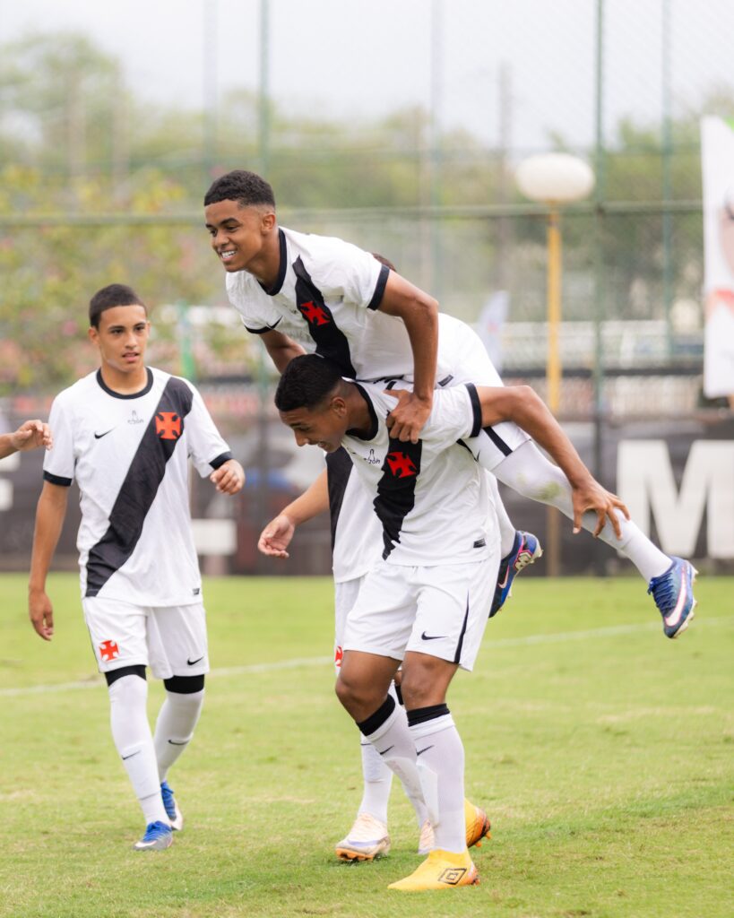 sub-15:-vasco-goleia-o-kashima-por-8-a-2-pela-copa-da-amizade-brasil-japao