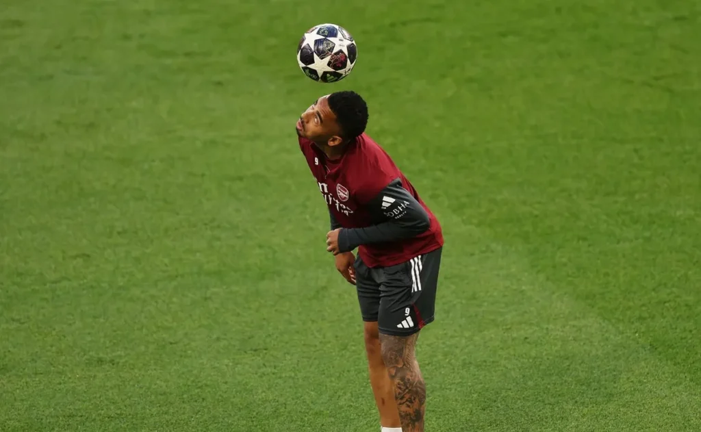 gabriel-jesus-ja-esta-na-espanha-e-aguarda-exames-no-barcelona