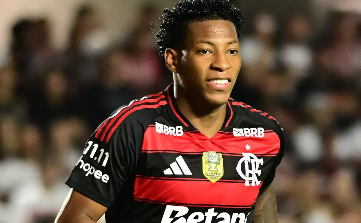 flamengo-quer-ter-acesso-aos-exames-de-gonzalo-plata-e-dinamo-faz-jogo-duro