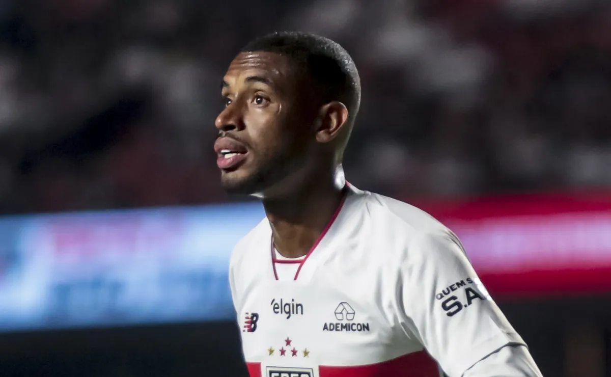 andre-silva-busca-recuperar-espaco-no-sao-paulo-apos-periodo-importante-de-recuperacao