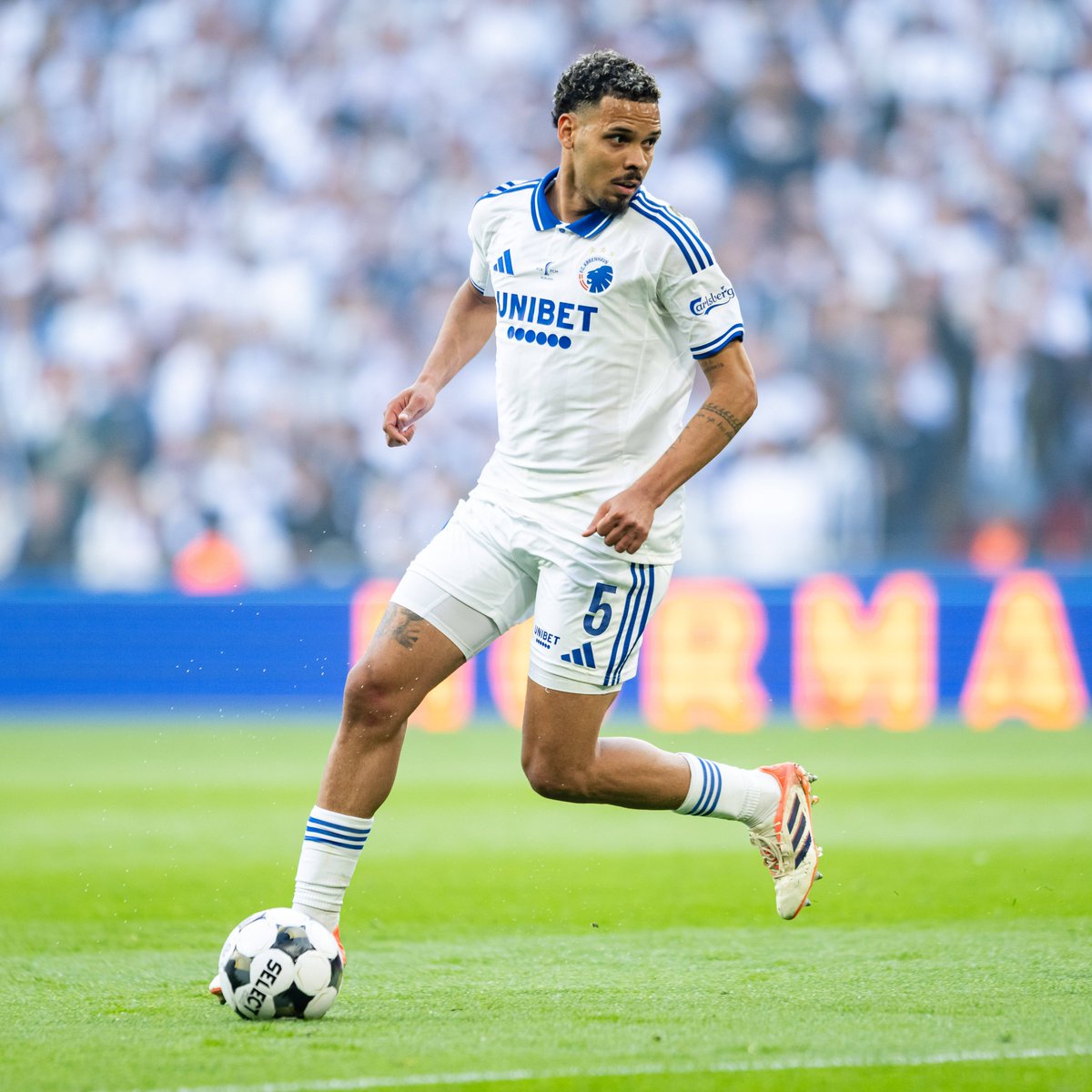veja-os-numeros-do-zagueiro-gabriel-pereira,-alvo-do-vasco,-pelo-copenhagen