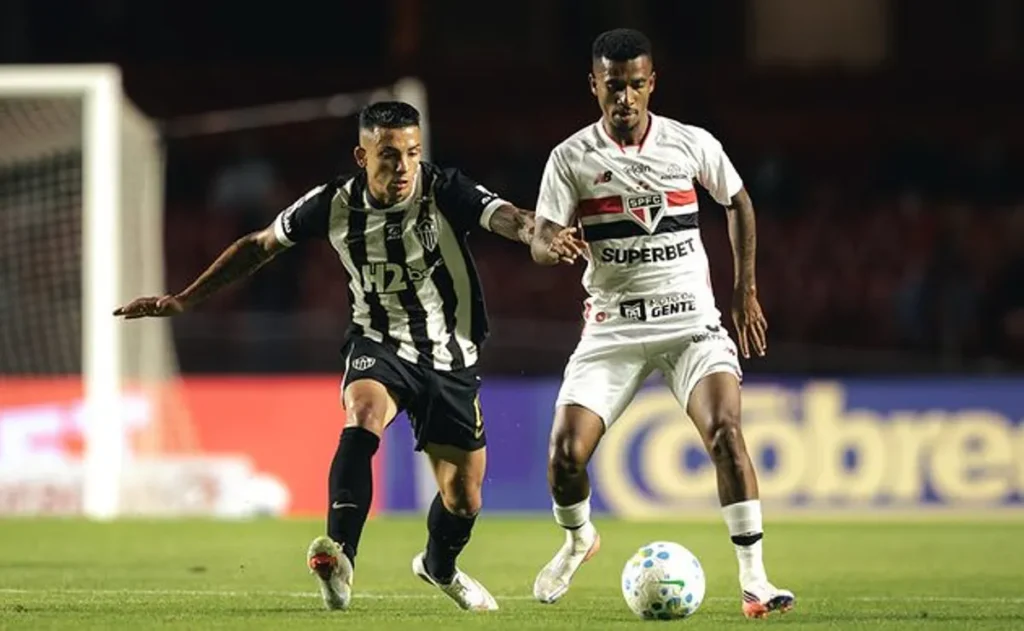 atletico-mg-perde-para-o-sao-paulo-por-2-a-0-e-ve-fim-de-invencibilidade-de-14-jogos