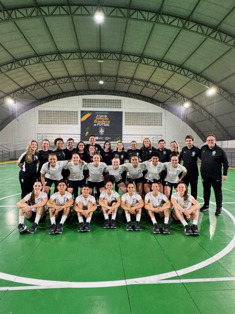futsal-feminino:-comissao-tecnica-vascaina-da-base-acompanhou-treino-da-selecao-brasileira-sub-20