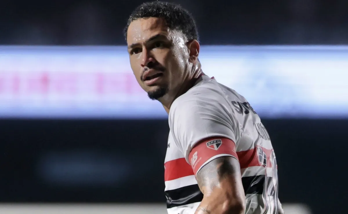 luciano-decide,-sao-paulo-pressiona-e-vence-o-atletico-mg-por-2-a-0,-pelo-brasileirao