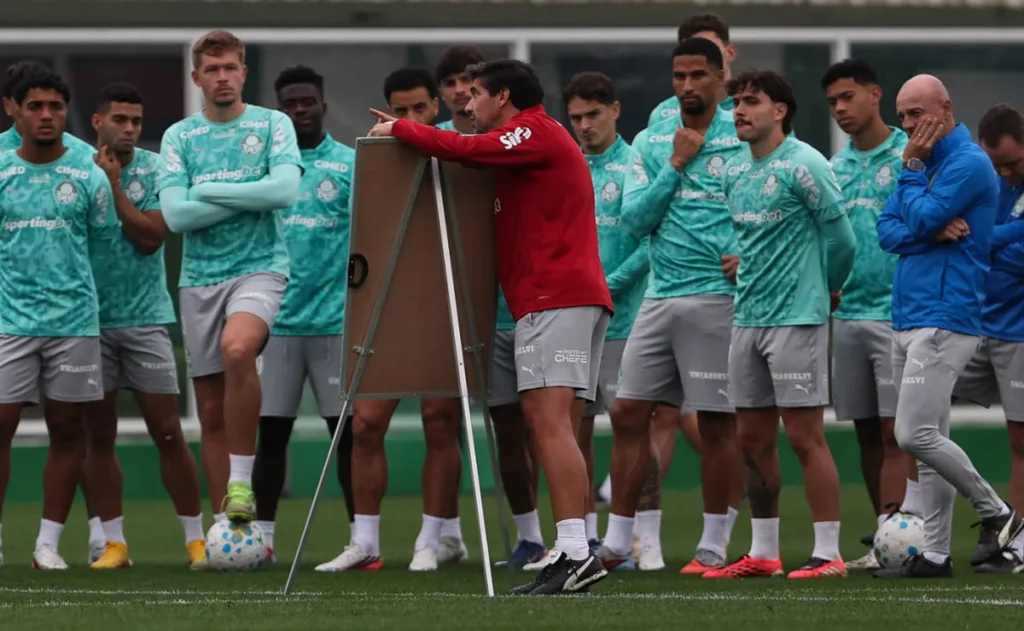 palmeiras-tera-tres-frentes,-e-abel-prepara-caminhos-taticos-para-a-maratona