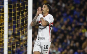 sao-paulo-perde-para-boca-fraco-na-bombonera-e-deixa-escapar-chance-de-fazer-historia