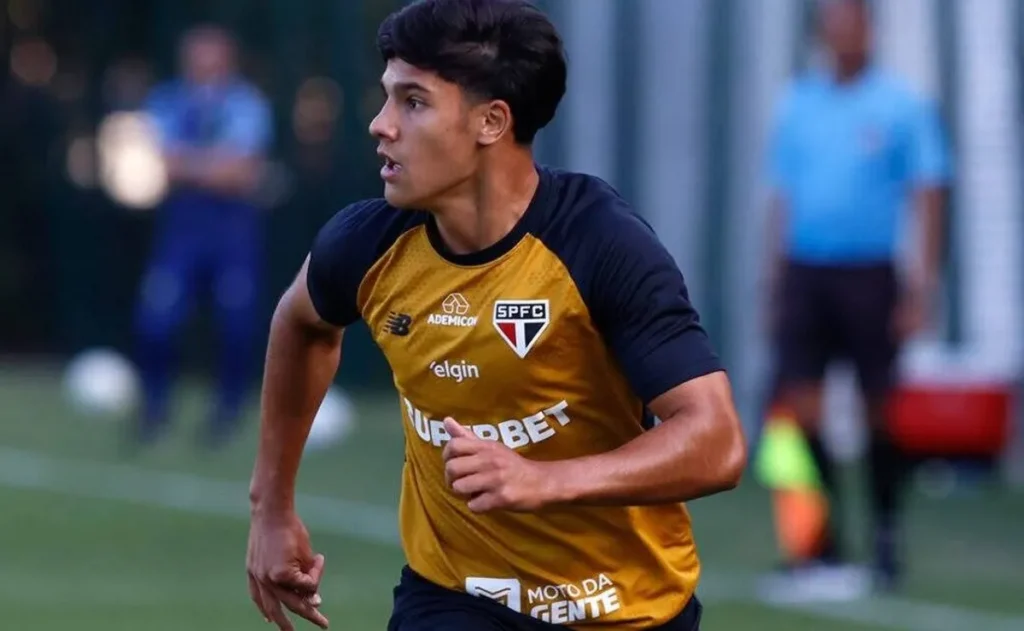 nicolas-passa-por-cirurgia-no-joelho-e-deve-perder-restante-da-temporada-pelo-sao-paulo