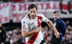 river-plate-tenta-antecipar-retorno-de-matias-vina-ao-flamengo-pela-segunda-vez