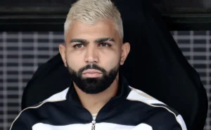 gabigol-provoca-torcida-do-atletico-mg-apos-gol-do-santos-na-copa-sul-americana
