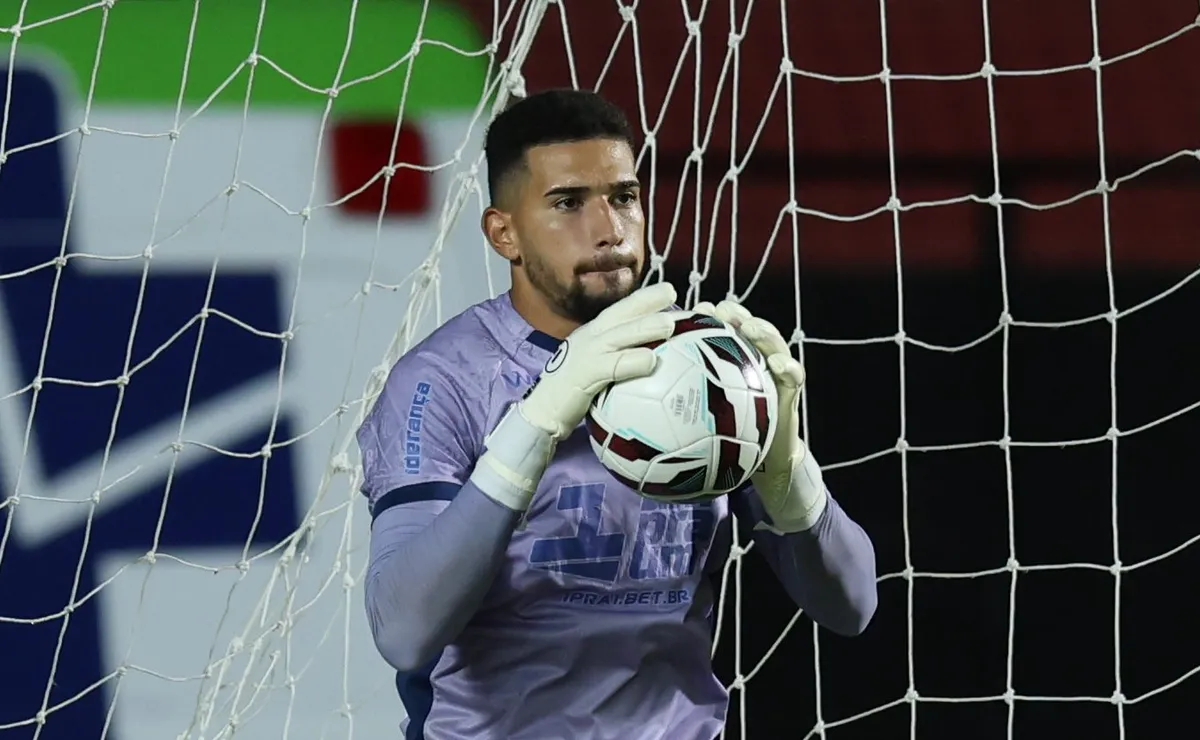 leo-aragao-segue-bem-nas-estastisticas-na-serie-b,-mesmo-tendo-voltado-ao-cruzeiro