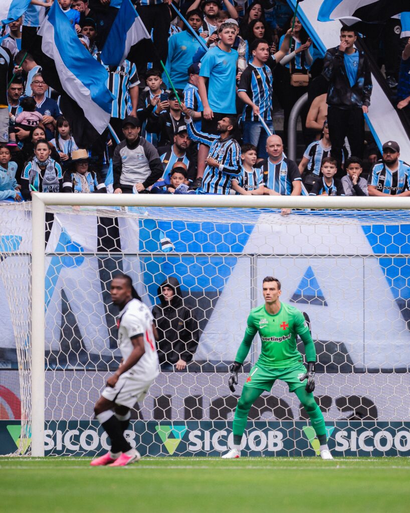 leo-jardim:-‘grande-entrega,-poder-de-reacao-e-mentalidade-de-toda-a-equipe’