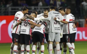 sao-paulo-escolhe-preservar-no-choque-rei,-mas-erros-individuais-custam-caro-em-derrota