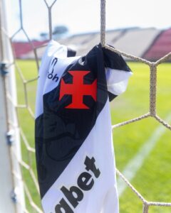 feminino:-vasco-atuara-com-a-camisa-branca-contra-o-itabirito