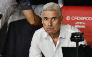 luis-castro-e-demitido-pelo-gremio-apos-derrota-para-o-vasco-e-felipao-assume-contra-o-botafogo