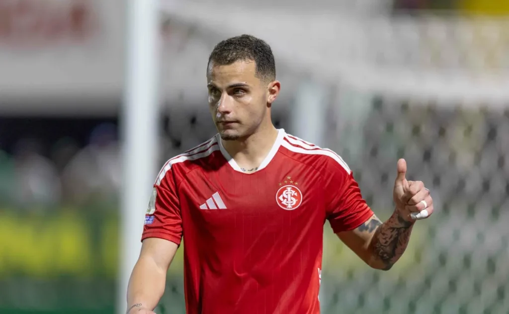 bruno-gomes-sente-desgaste-fisico-e-vira-duvida-no-inter-para-enfrentar-o-sao-paulo