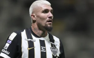 analise:-santos-criou-pouco-na-arena-mrv-e-so-conseguiu-marcar-gracas-as-falhas-de-lyanco