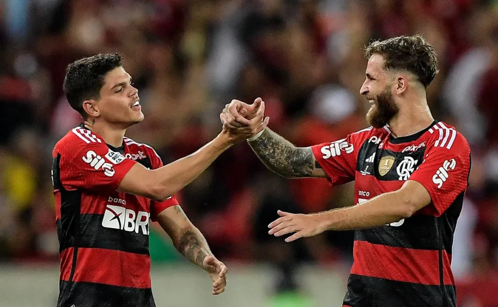 falhas-de-leo-pereira-e-ayrton-lucas-comprometem-o-flamengo-no-maracana