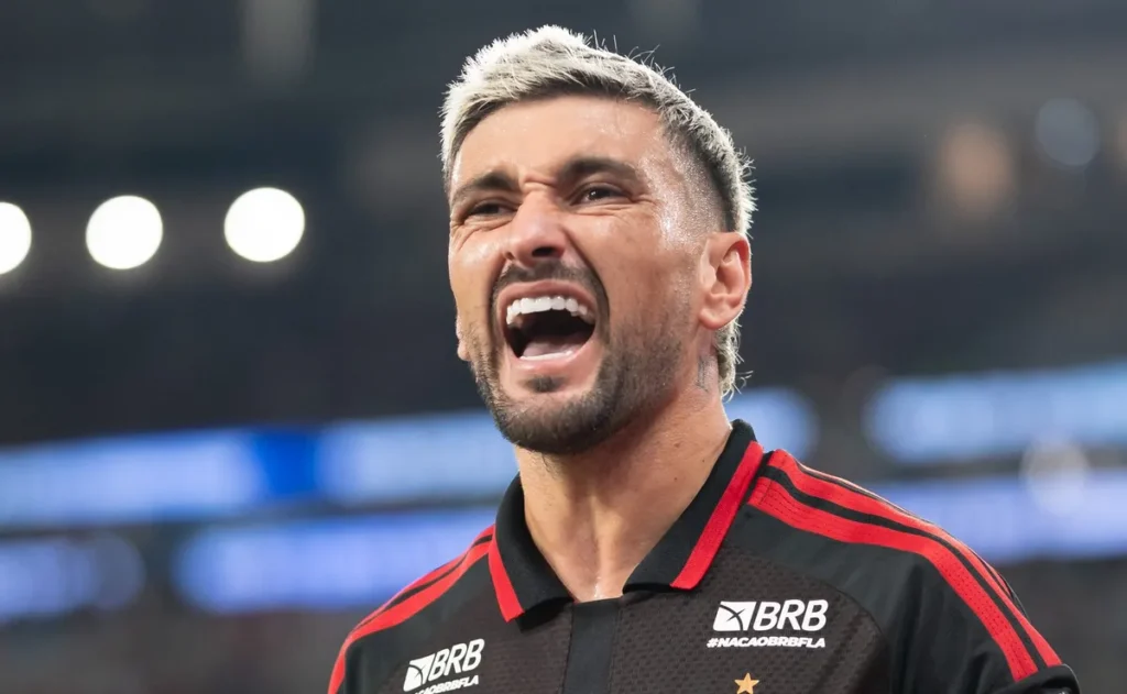 arrascaeta-sai-do-banco-para-garantir-classificacao-do-flamengo-na-libertadores