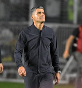 confira-outros-topicos-da-entrevista-coletiva-de-pedro-emanuel-apos-vasco-5-x-0-coritiba