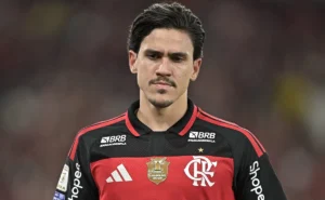 pedro-nao-esconde-incomodo-com-substituicao-apos-gol-marcado-em-vitoria-do-flamengo
