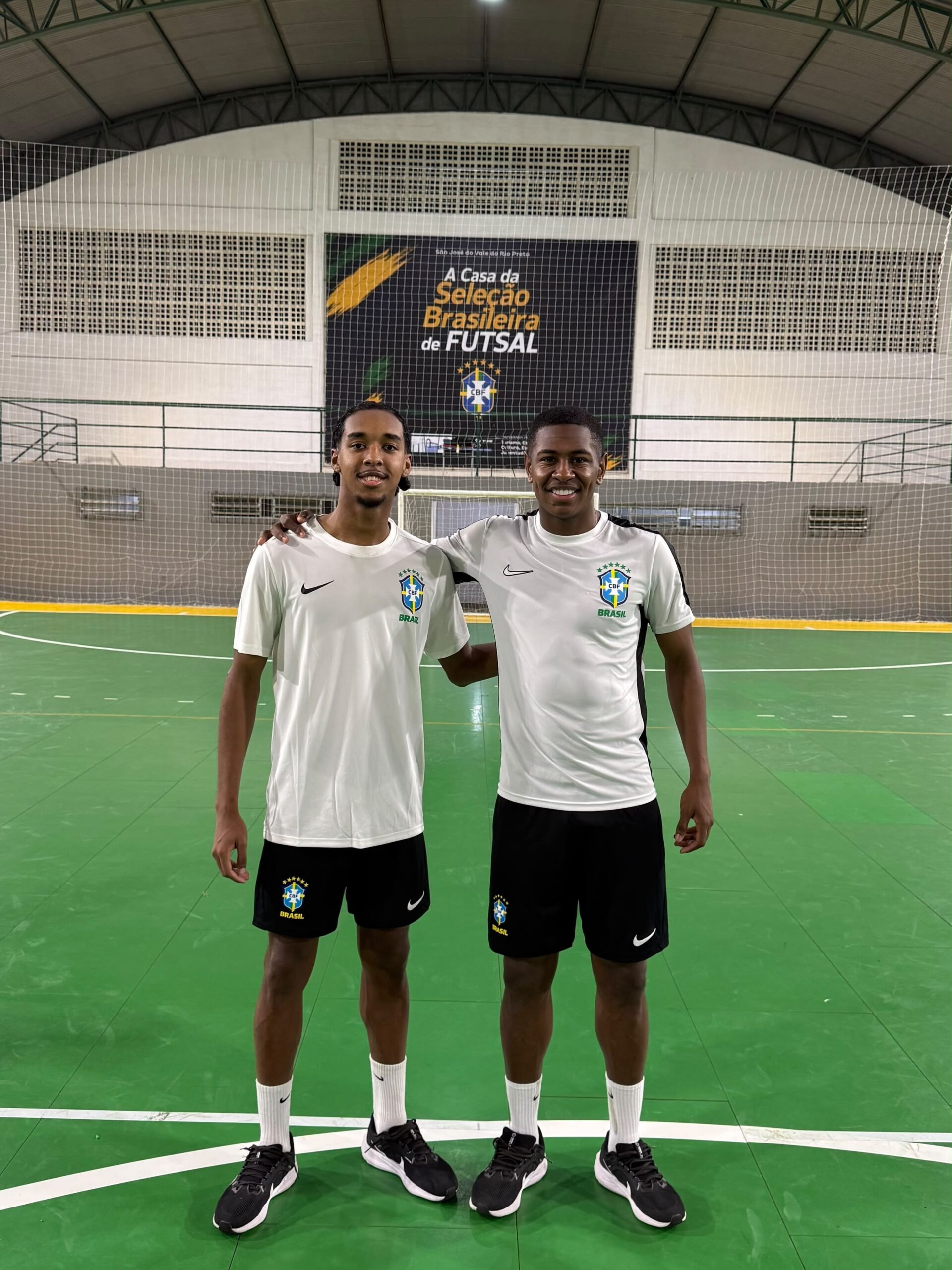 futsal-base:-claudinho-e-murillo-se-apresentaram-a-selecao-sub-20-para-a-disputa-do-sul-americano